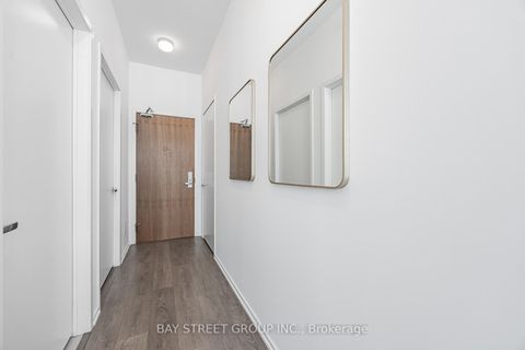 Photo 2 at 812 - 783 Bathurst Street, University, Toronto