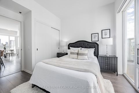 Photo 18 at 812 - 783 Bathurst Street, University, Toronto