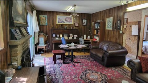 Photo 6 at 12 Fairglen Avenue, L'Amoreaux, Toronto