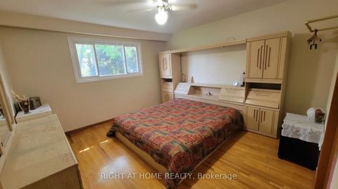 Photo 7 at 12 Fairglen Avenue, L'Amoreaux, Toronto