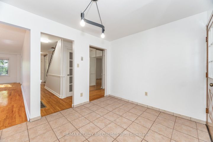 Photo 21 at 30 Linkdale Road, Brampton North, Brampton