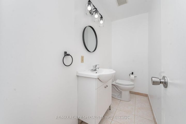 Photo 27 at 30 Linkdale Road, Brampton North, Brampton