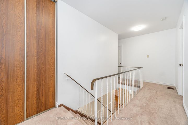 Photo 29 at 30 Linkdale Road, Brampton North, Brampton