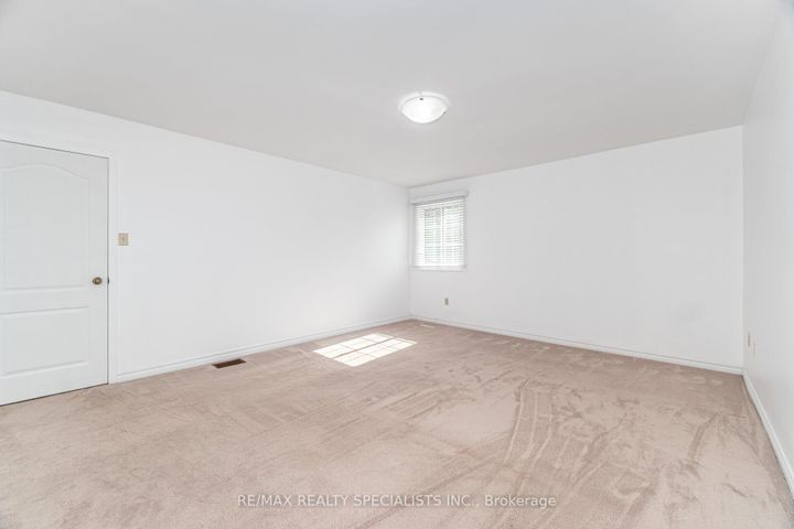 Photo 31 at 30 Linkdale Road, Brampton North, Brampton