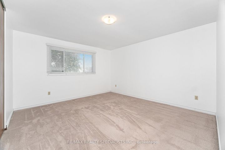 Photo 34 at 30 Linkdale Road, Brampton North, Brampton