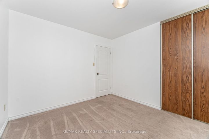 Photo 39 at 30 Linkdale Road, Brampton North, Brampton