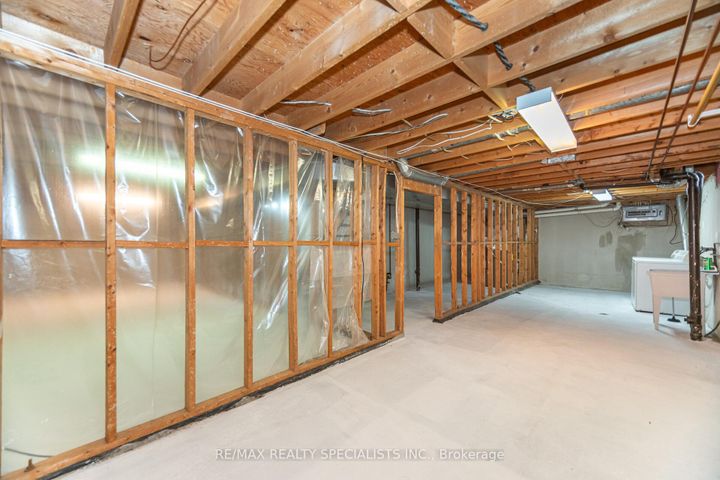 Photo 42 at 30 Linkdale Road, Brampton North, Brampton