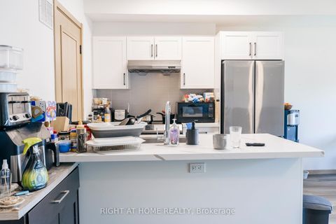Photo 7 at D302 - 200 Chester Le Boulevard, L'Amoreaux, Toronto