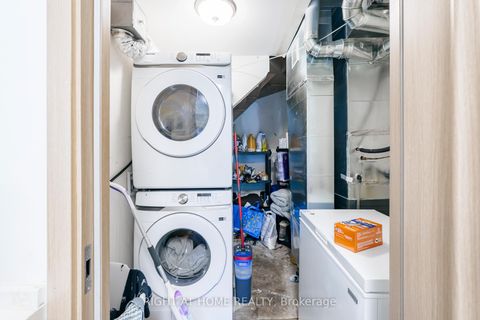 Photo 10 at D302 - 200 Chester Le Boulevard, L'Amoreaux, Toronto