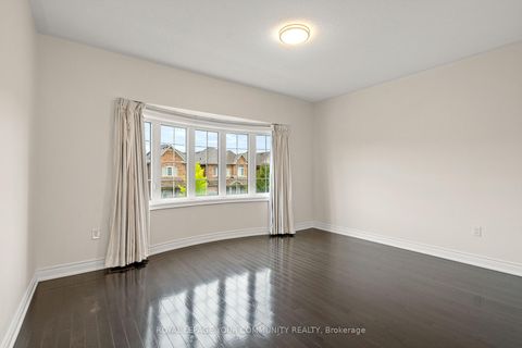 Photo 37 at 23 Pelee Avenue, Kleinburg, Vaughan