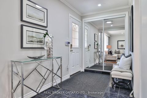 Photo 1 at 34 Alpaca Drive, Woburn, Toronto