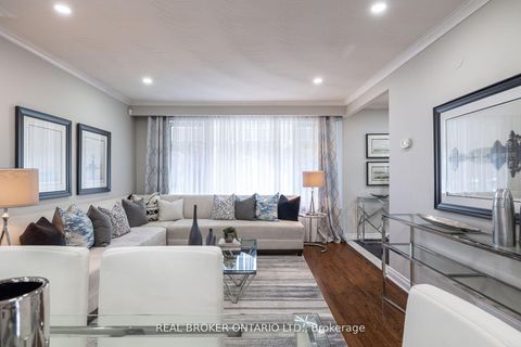 Photo 6 at 34 Alpaca Drive, Woburn, Toronto