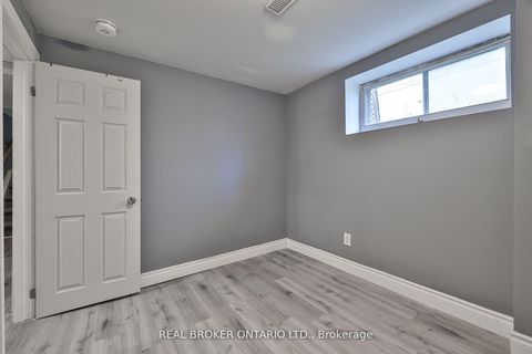 Photo 38 at 34 Alpaca Drive, Woburn, Toronto
