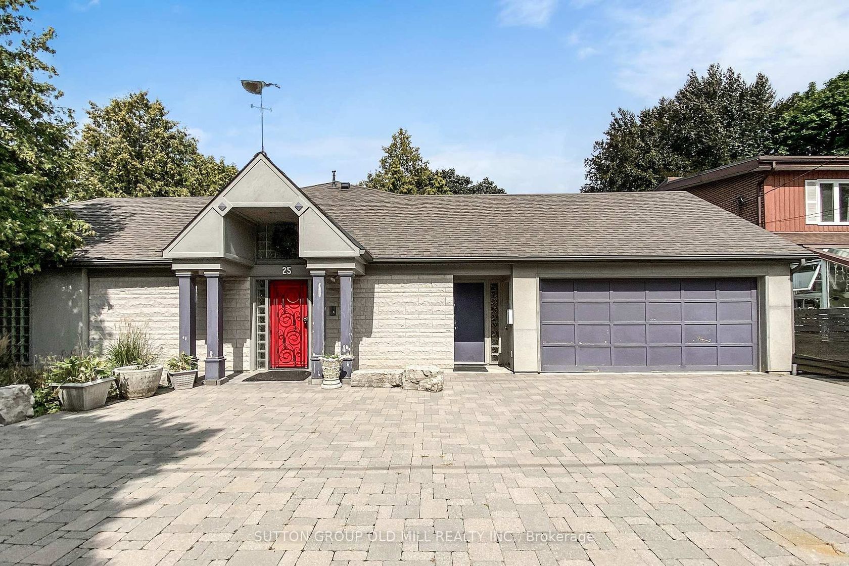 25 Montgomery Road, Kingsway South, Toronto 