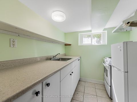 Photo 19 at 147 Hope Street, Davenport, Toronto Photo 19 at 147 Hope Street, Davenport, Toronto