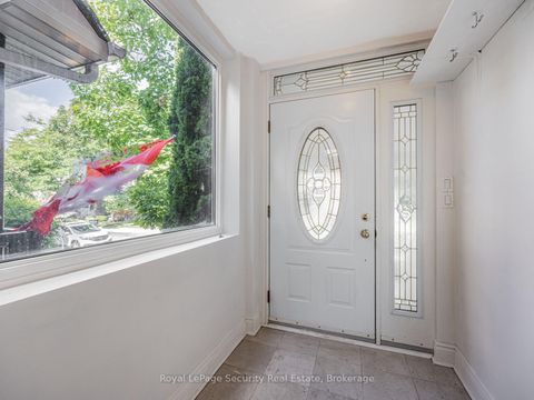 Photo 20 at 147 Hope Street, Davenport, Toronto