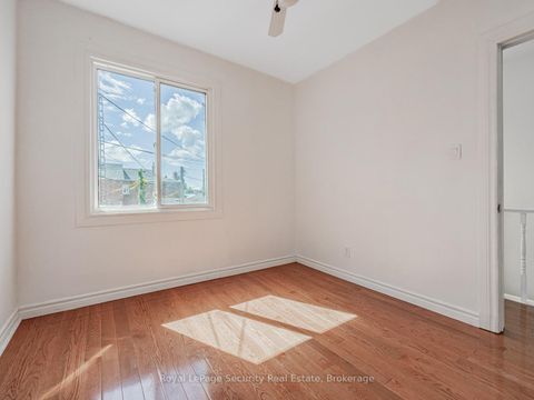Photo 26 at 147 Hope Street, Davenport, Toronto