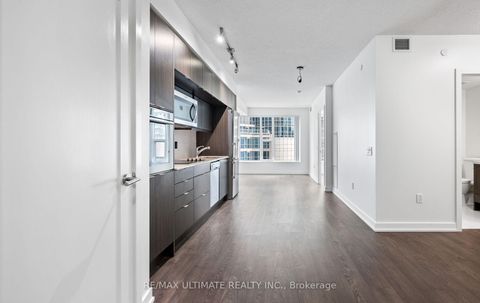 Photo 13 at 1407 - 10 York Street, Waterfront Communities C1, Toronto