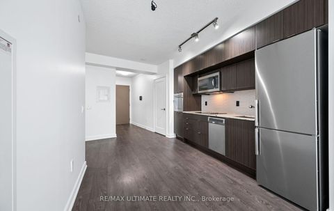 Photo 15 at 1407 - 10 York Street, Waterfront Communities C1, Toronto