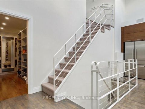 Photo 9 at 204 - 670 Richmond Street W, Niagara, Toronto