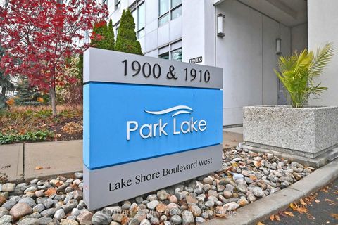 Photo 1 at 704 - 1900 Lake Shore Boulevard W, Swansea, Toronto