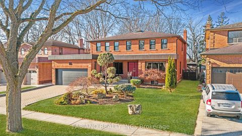 Photo 2 at 186 Wigwoss Drive, East Woodbridge, Vaughan