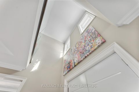 Photo 6 at 186 Wigwoss Drive, East Woodbridge, Vaughan