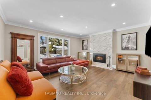 Photo 8 at 186 Wigwoss Drive, East Woodbridge, Vaughan