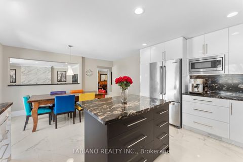 Photo 15 at 186 Wigwoss Drive, East Woodbridge, Vaughan