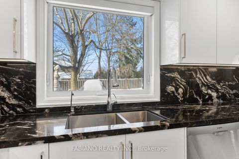 Photo 16 at 186 Wigwoss Drive, East Woodbridge, Vaughan