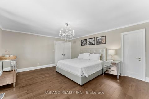 Photo 26 at 186 Wigwoss Drive, East Woodbridge, Vaughan
