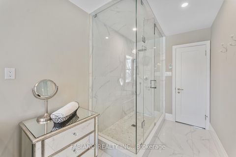 Photo 28 at 186 Wigwoss Drive, East Woodbridge, Vaughan