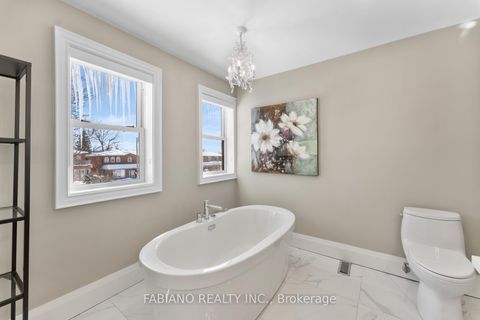 Photo 30 at 186 Wigwoss Drive, East Woodbridge, Vaughan