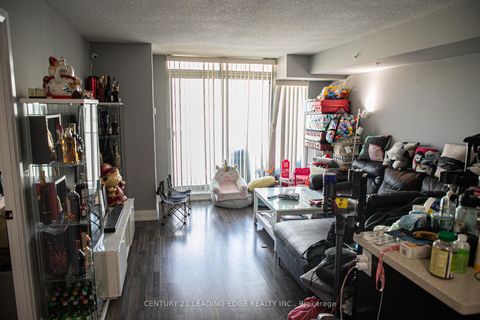 Photo 4 at 1109W - 565 Wilson Avenue, Clanton Park, Toronto