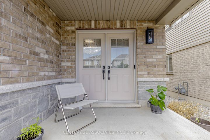 Photo 1 at 4622 Keystone Crescent, Alton, Burlington