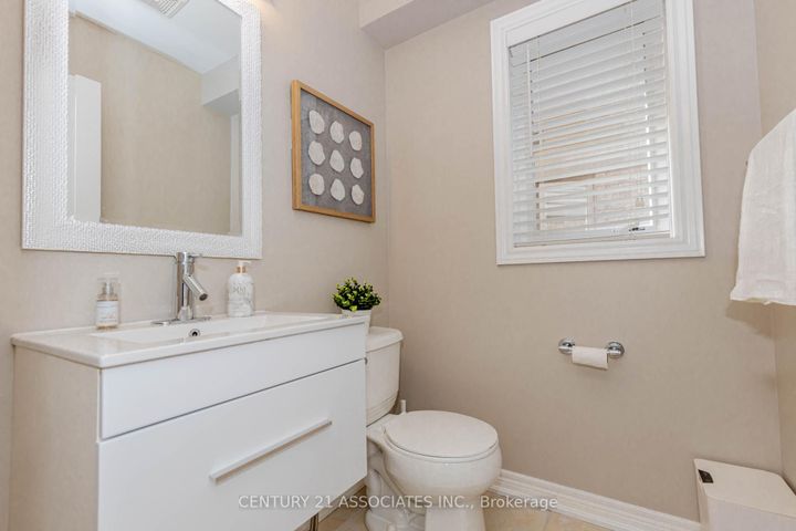Photo 9 at 4622 Keystone Crescent, Alton, Burlington