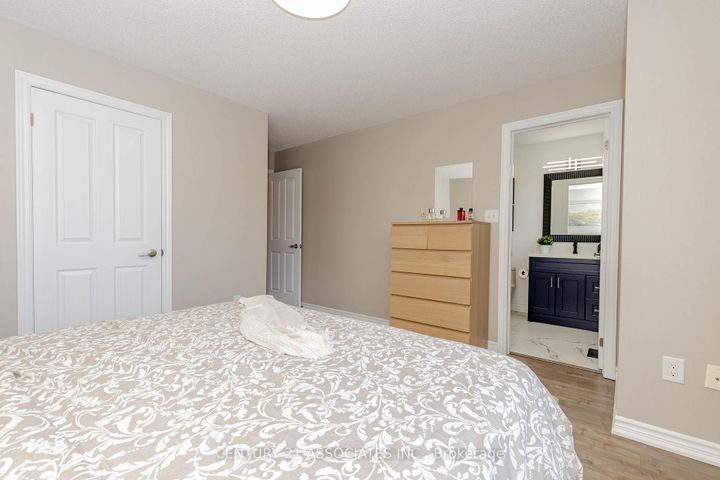 Photo 17 at 4622 Keystone Crescent, Alton, Burlington