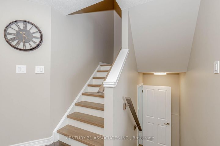Photo 20 at 4622 Keystone Crescent, Alton, Burlington