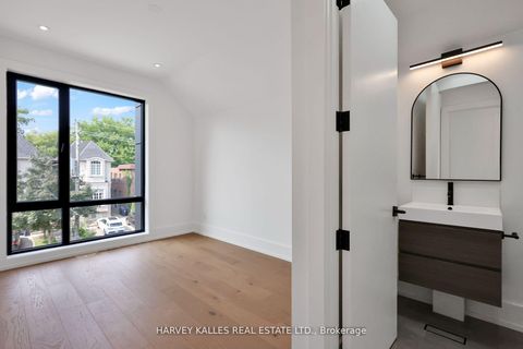 Photo 28 at 171 Belsize Drive, Mount Pleasant West, Toronto