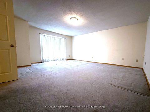 Photo 9 at 90 Belinda Square, Steeles, Toronto