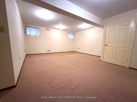 Photo 17 at 90 Belinda Square, Steeles, Toronto