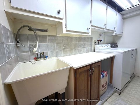 Photo 19 at 90 Belinda Square, Steeles, Toronto