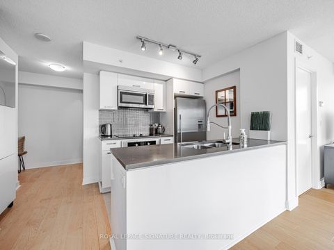 Photo 6 at 1804 - 295 Adelaide Street W, Waterfront Communities C1, Toronto