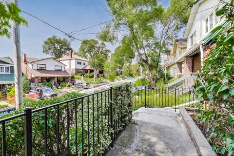 Photo 2 at 159 Glenmount Park Road, Danforth, Toronto