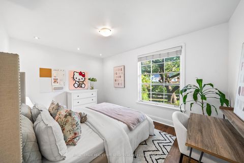 Photo 17 at 212 York Mills Road, Windfields, Toronto