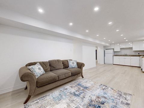 Photo 34 at 15 Gorman Park, Clanton Park, Toronto