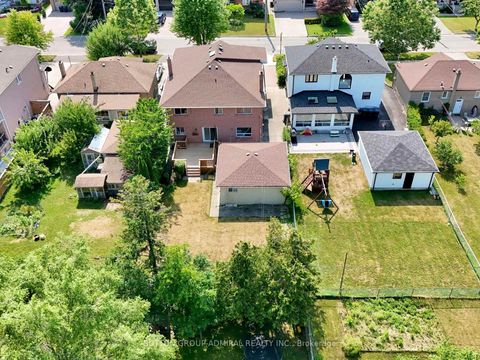 Photo 48 at 15 Gorman Park, Clanton Park, Toronto