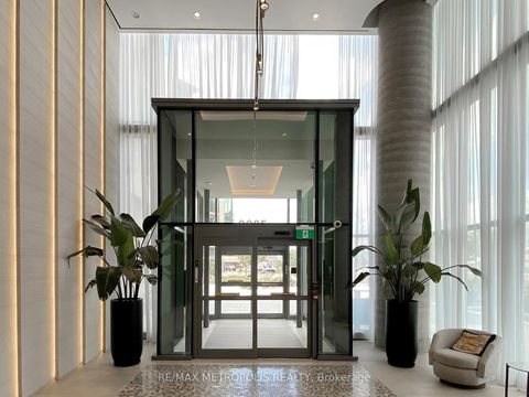 Photo 3 at 4211 - 7890 Jane Street, Concord, Vaughan