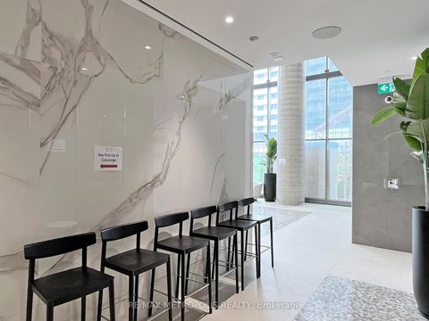 Photo 4 at 4211 - 7890 Jane Street, Concord, Vaughan