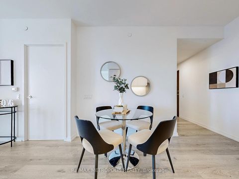 Photo 13 at 4211 - 7890 Jane Street, Concord, Vaughan